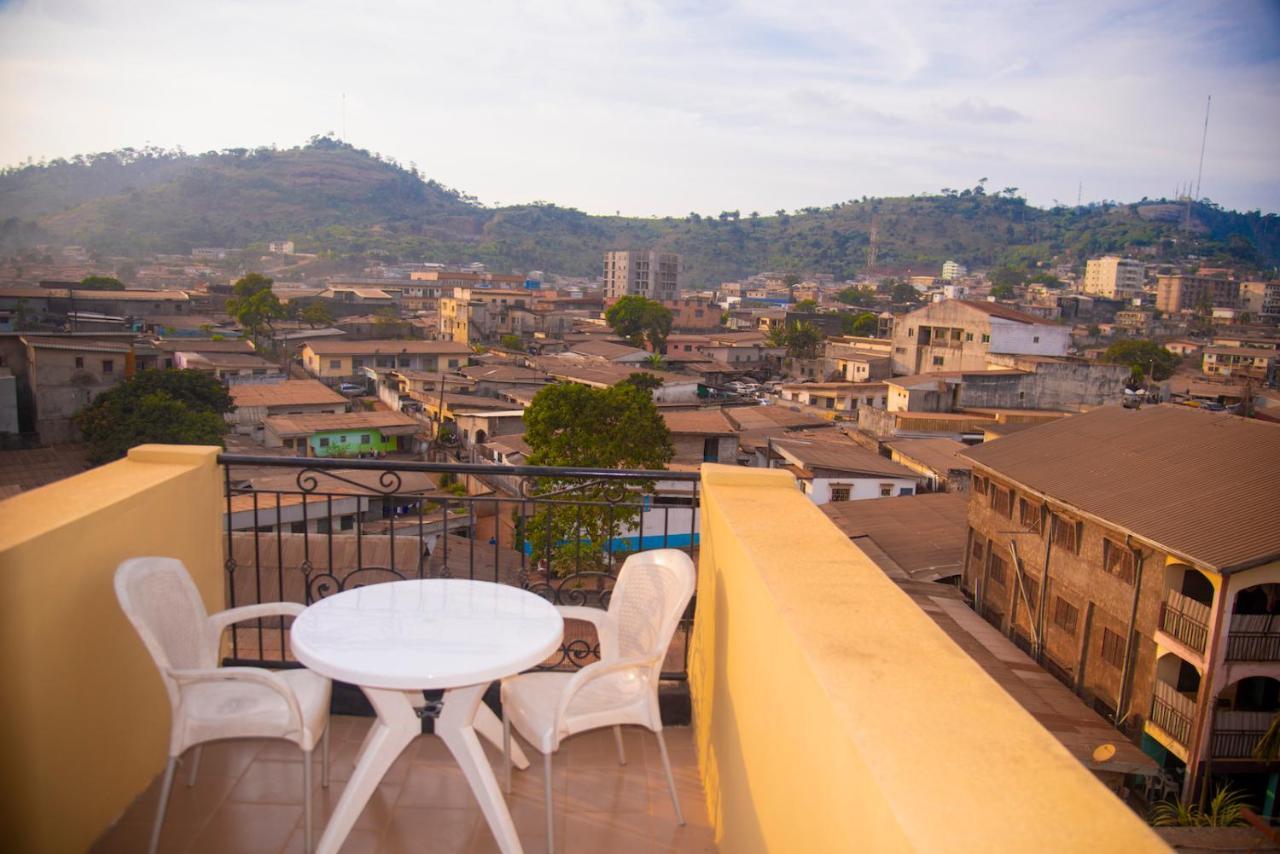Appartement Meuble 2 Chambres Avec Salle De Bain - 1 Salon - 1E Cuisine - La Concorde - Quartier Nkomkana Yaounde Luaran gambar