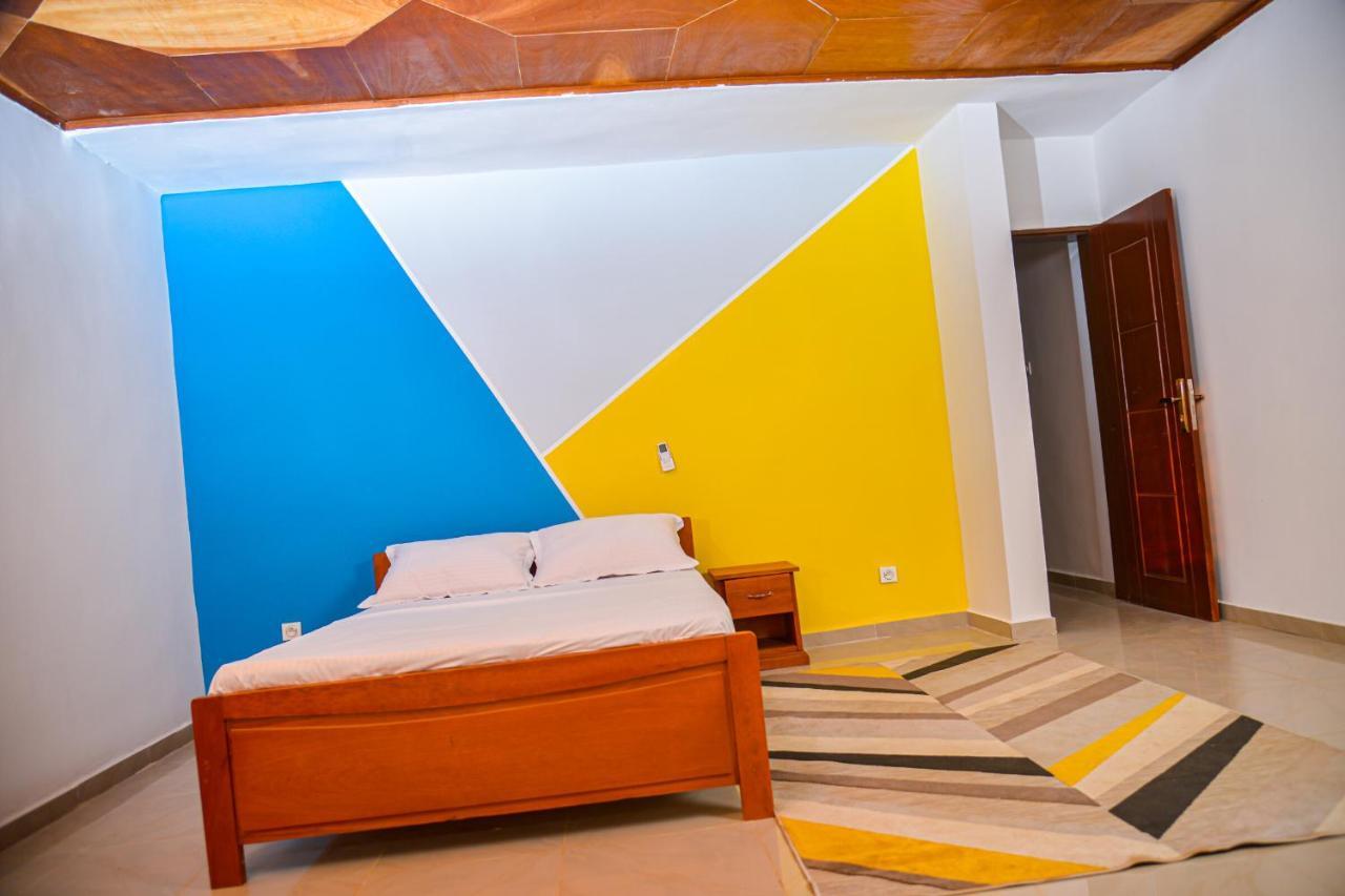 Appartement Meuble 2 Chambres Avec Salle De Bain - 1 Salon - 1E Cuisine - La Concorde - Quartier Nkomkana Yaounde Luaran gambar